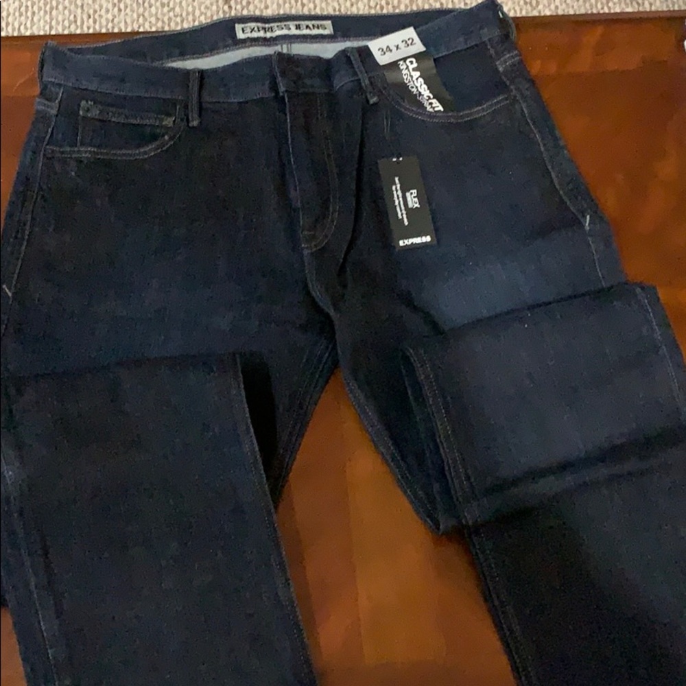 Express men’s classic fit strait leg jean